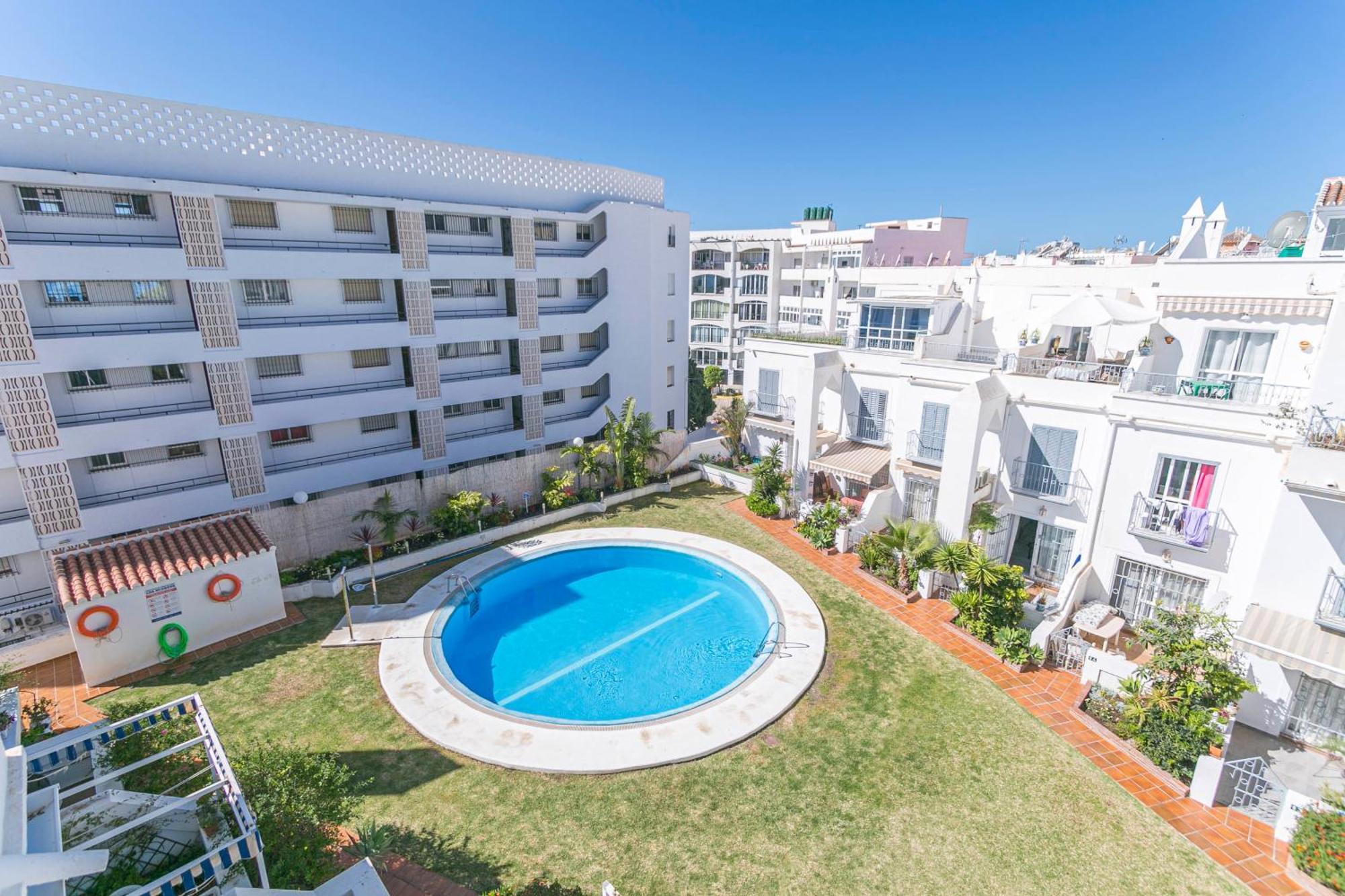 Canovas Nerja - Casa Adosada Con Piscina Los Huertos 6 Exterior photo